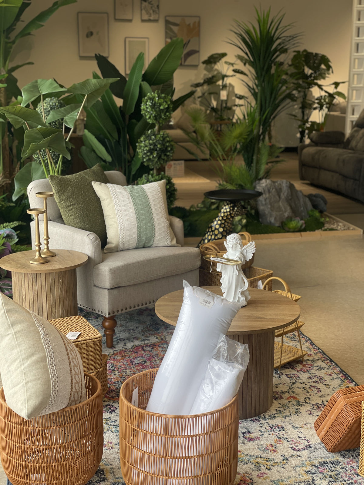 Furniture & Home Goods near Memphis